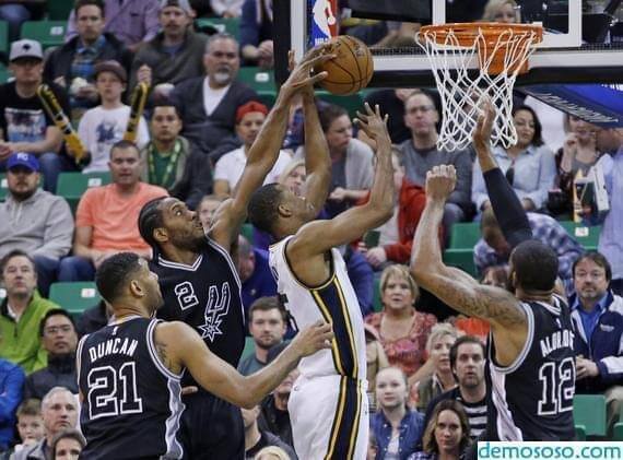 四柱(zhù)液壓機(jī)的常見(jian)問題有(yǒu)哪些?