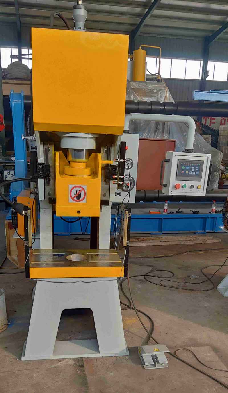 63T液壓沖床(chuang)
